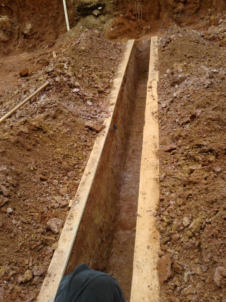 Abertura de viga fundação.