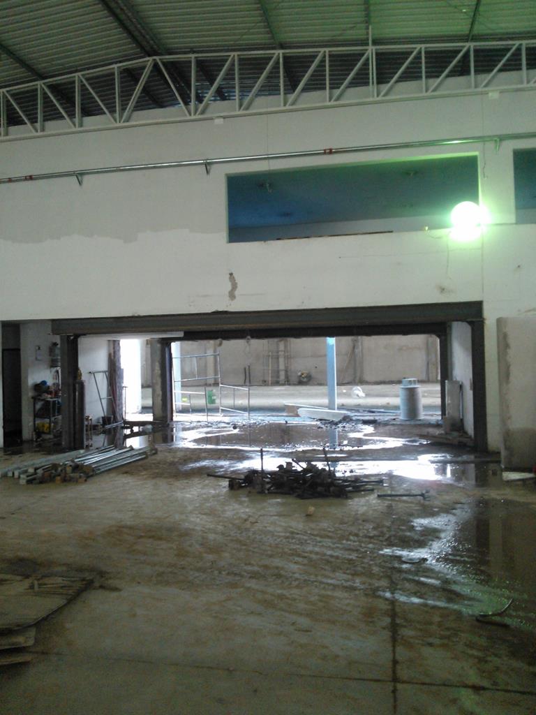 Viga metalica já no local.